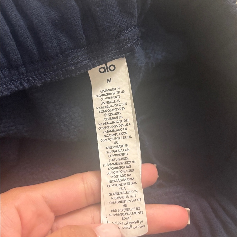 ALO Yoga Navy Blue Set: Hoodie and Cuffed Sweats - Picture 4 of 5